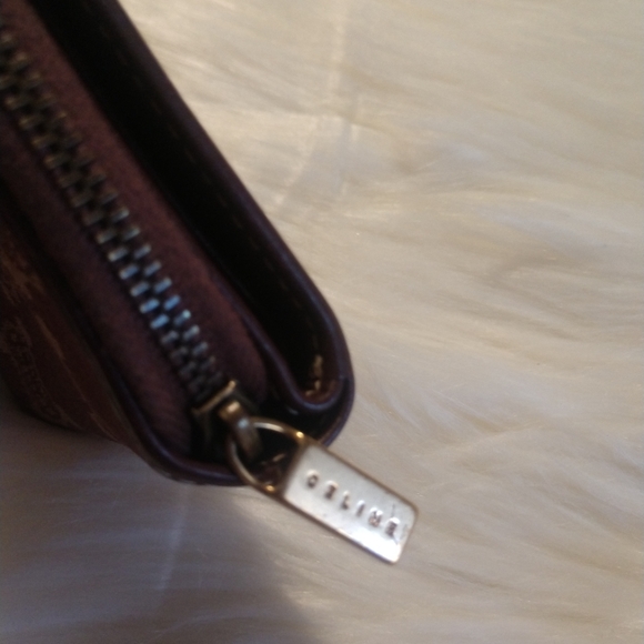 Celine Compact Wallet - Picture 3 of 10
